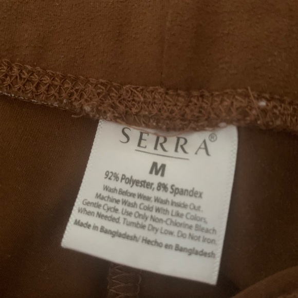 Leggings and capris bundle - Picture 2 of 4